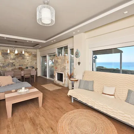 Miramare Sea View 别墅 *